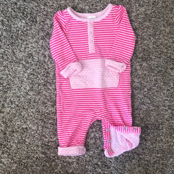 Gymboree 0-3mo onesie - Picture 3 of 3